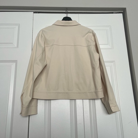 Uniqlo Classic Natural Beige Women's Jacket - Picture 6 of 8